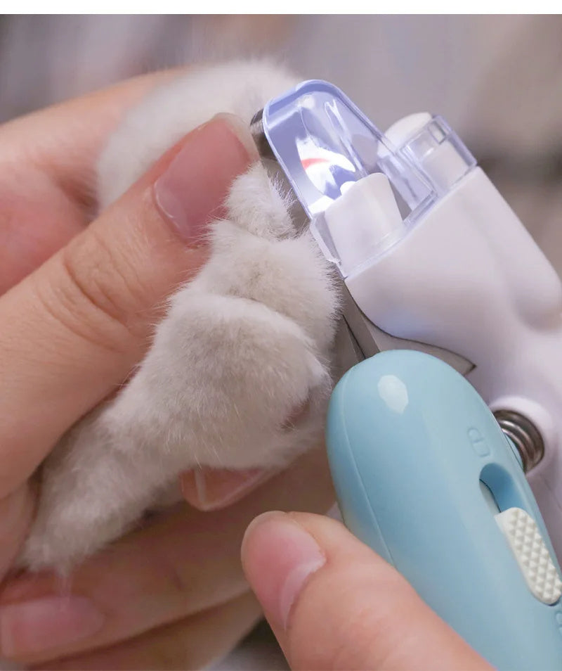 Best LED Pet Nail Clipper – Safe Dog & Cat Nail Clippers with Built-in Light