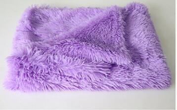 Soft Plush Pet Blanket for Dogs & Cats – Wool & Polyester Washable Throw for Bed, Couch, or Crate – Warm Dog Blanket for Winter