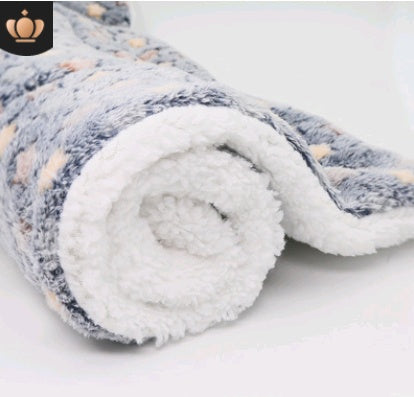 Soft Cat Blanket for Pets – Coral Fleece Dog & Cat Sleeping Mat, Washable Pet Throw Blanket for Bed, Crate & Couch