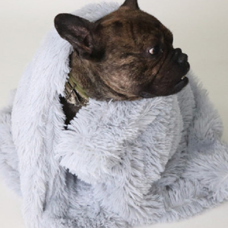 Soft Plush Pet Blanket for Dogs & Cats – Wool & Polyester Washable Throw for Bed, Couch, or Crate – Warm Dog Blanket for Winter